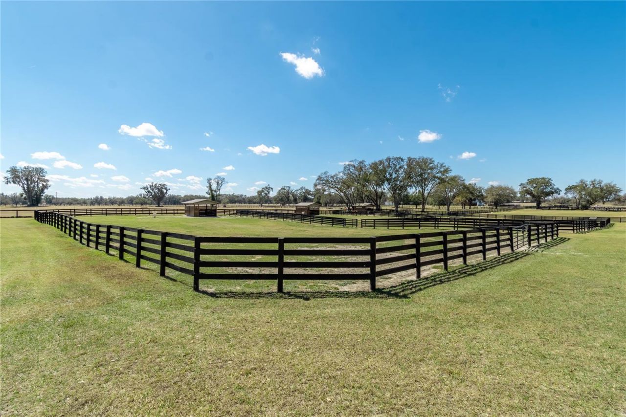 4700 NW 157th Court, Morriston, FL 32668 Photo