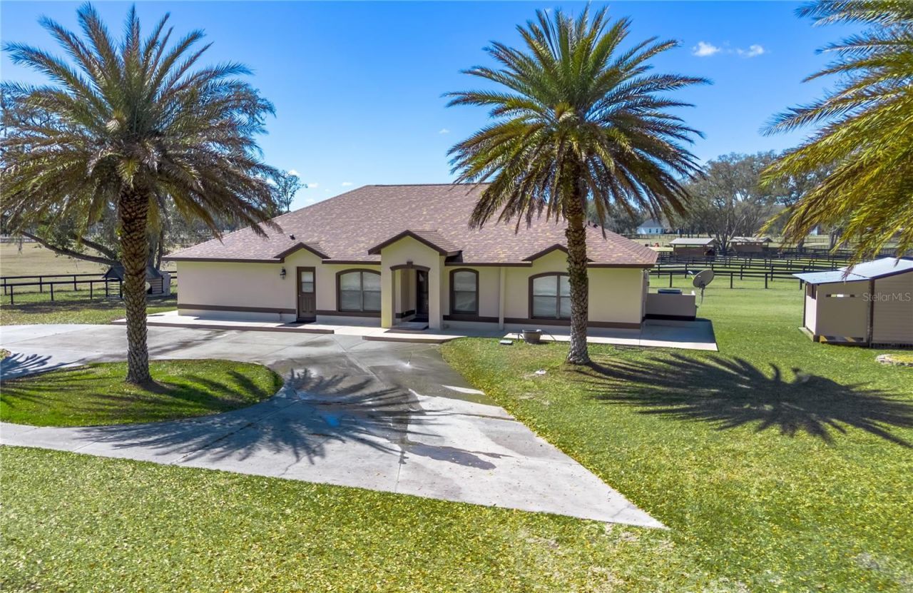4700 NW 157th Court, Morriston, FL 32668 Photo