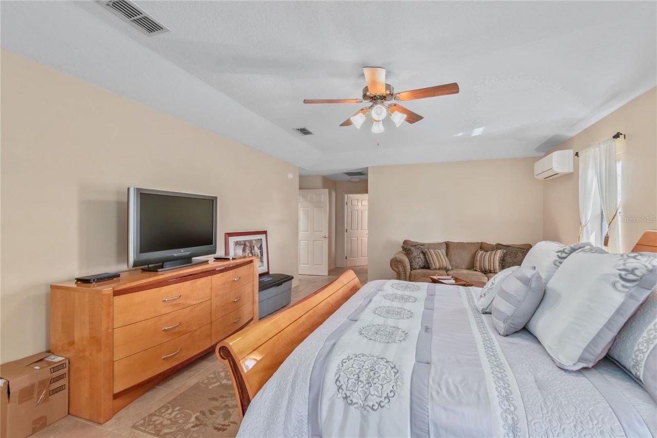 4700 NW 157th Court, Morriston, FL 32668 Photo