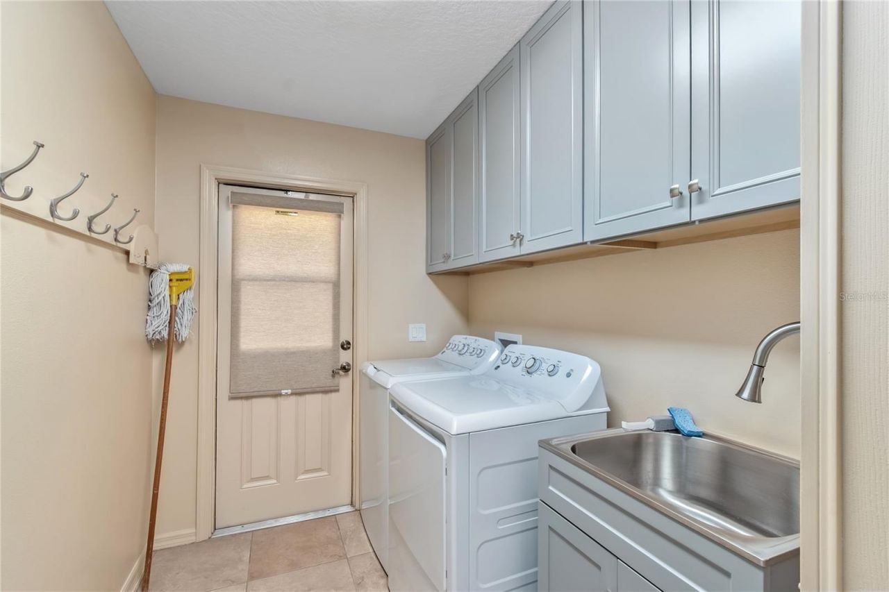 4700 NW 157th Court, Morriston, FL 32668 Photo