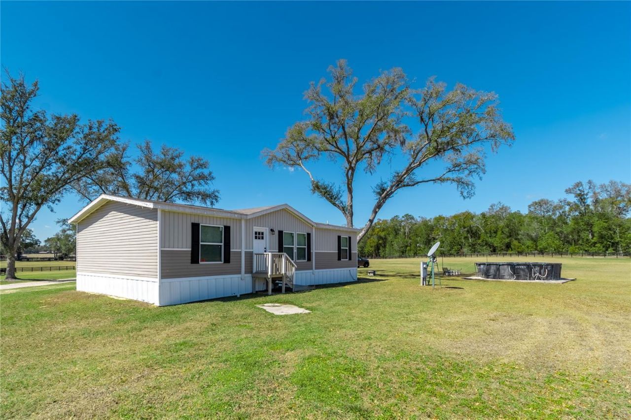 4700 NW 157th Court, Morriston, FL 32668 Photo