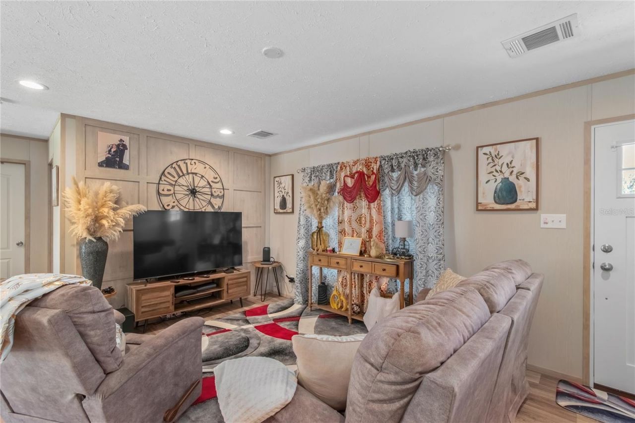 4700 NW 157th Court, Morriston, FL 32668 Photo