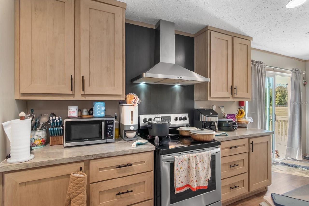 4700 NW 157th Court, Morriston, FL 32668 Photo