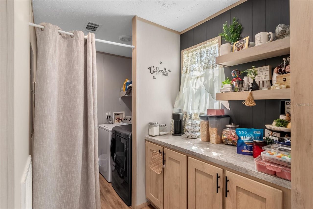 4700 NW 157th Court, Morriston, FL 32668 Photo