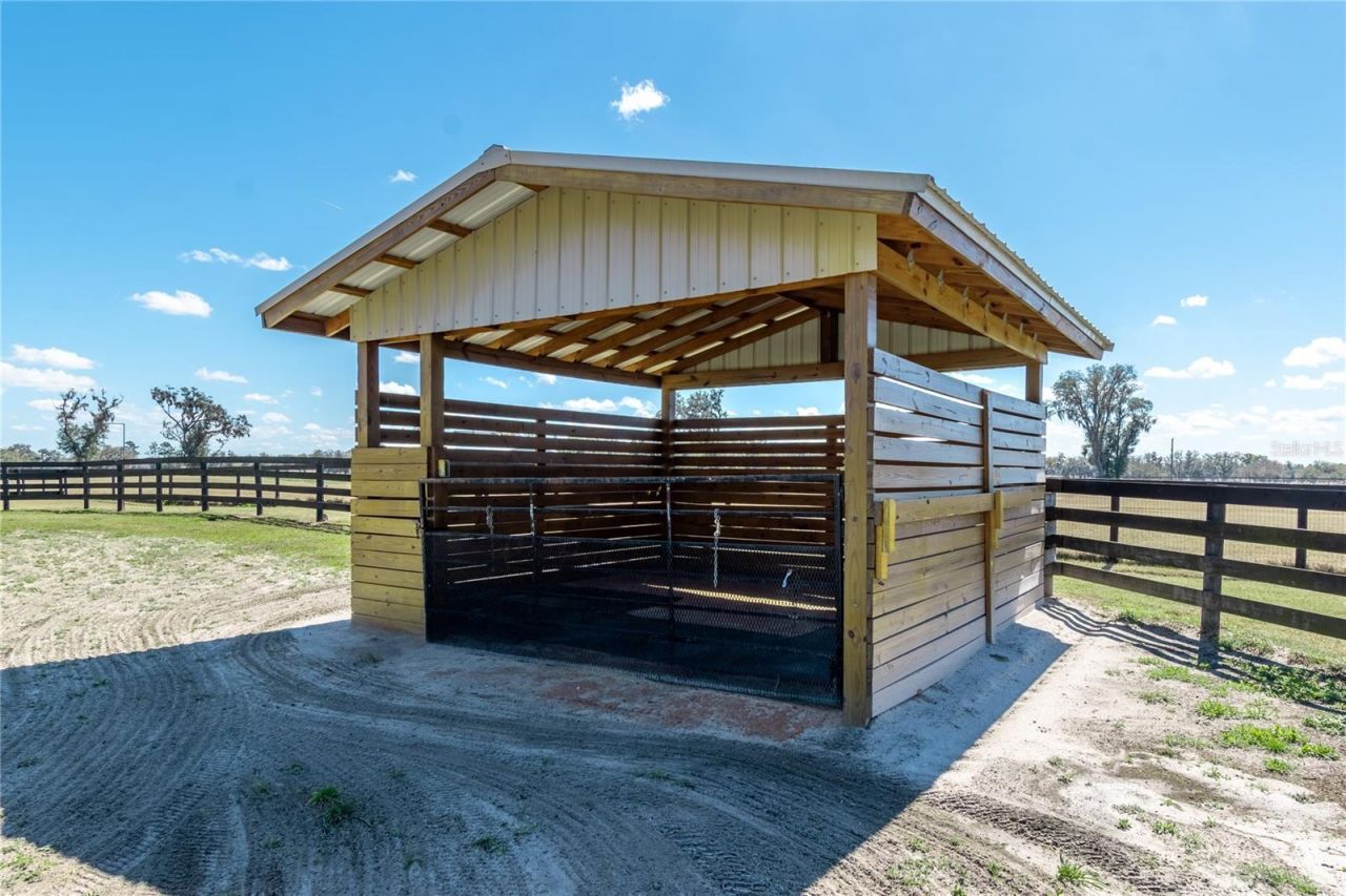 4700 NW 157th Court, Morriston, FL 32668 Photo