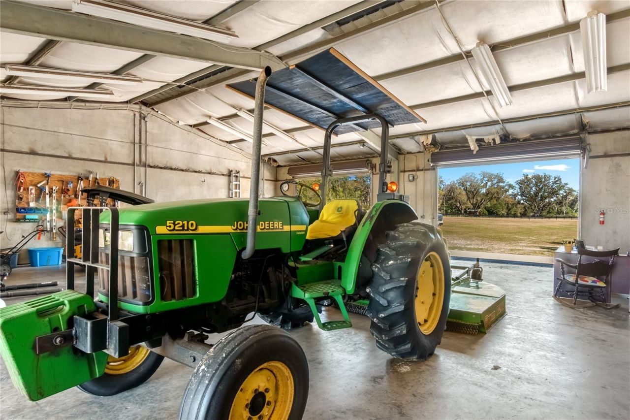 4700 NW 157th Court, Morriston, FL 32668 Photo