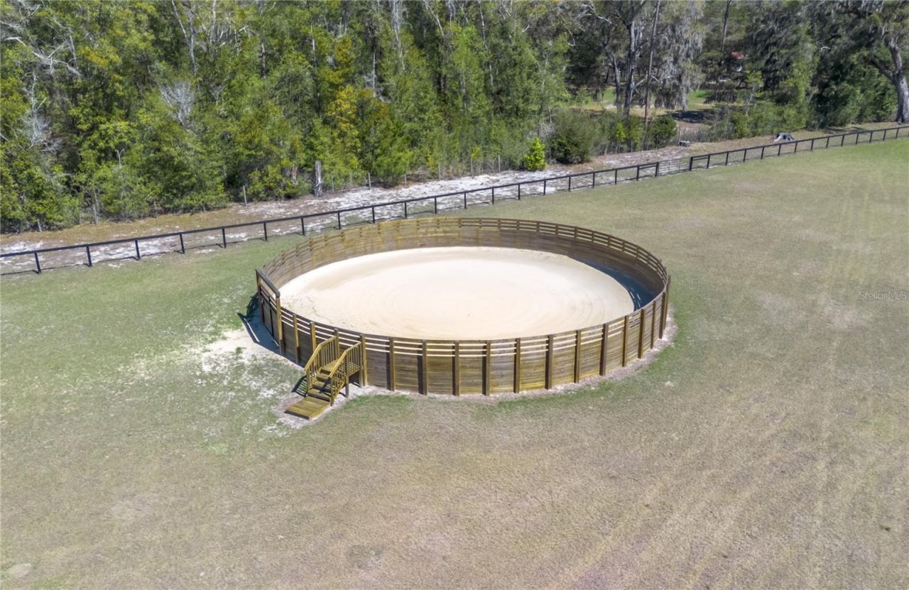 4700 NW 157th Court, Morriston, FL 32668 Photo