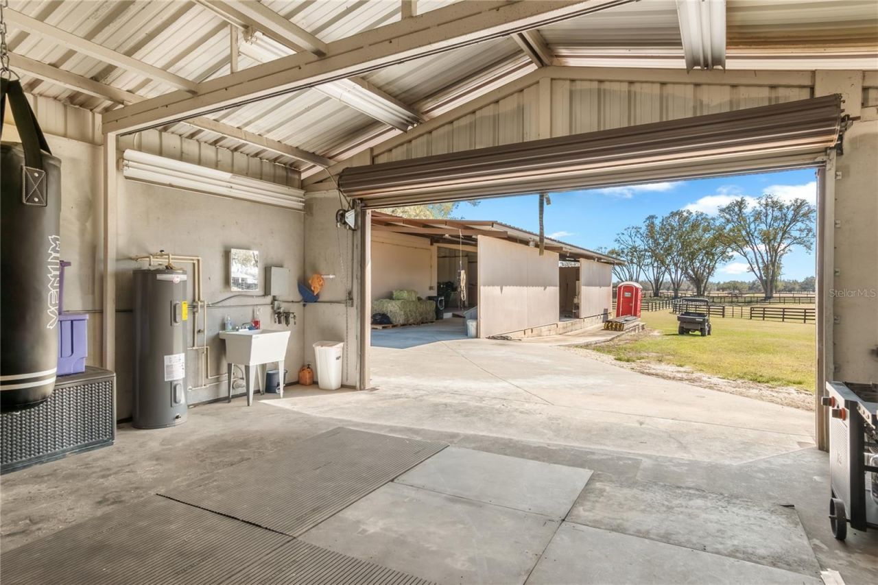 4700 NW 157th Court, Morriston, FL 32668 Photo