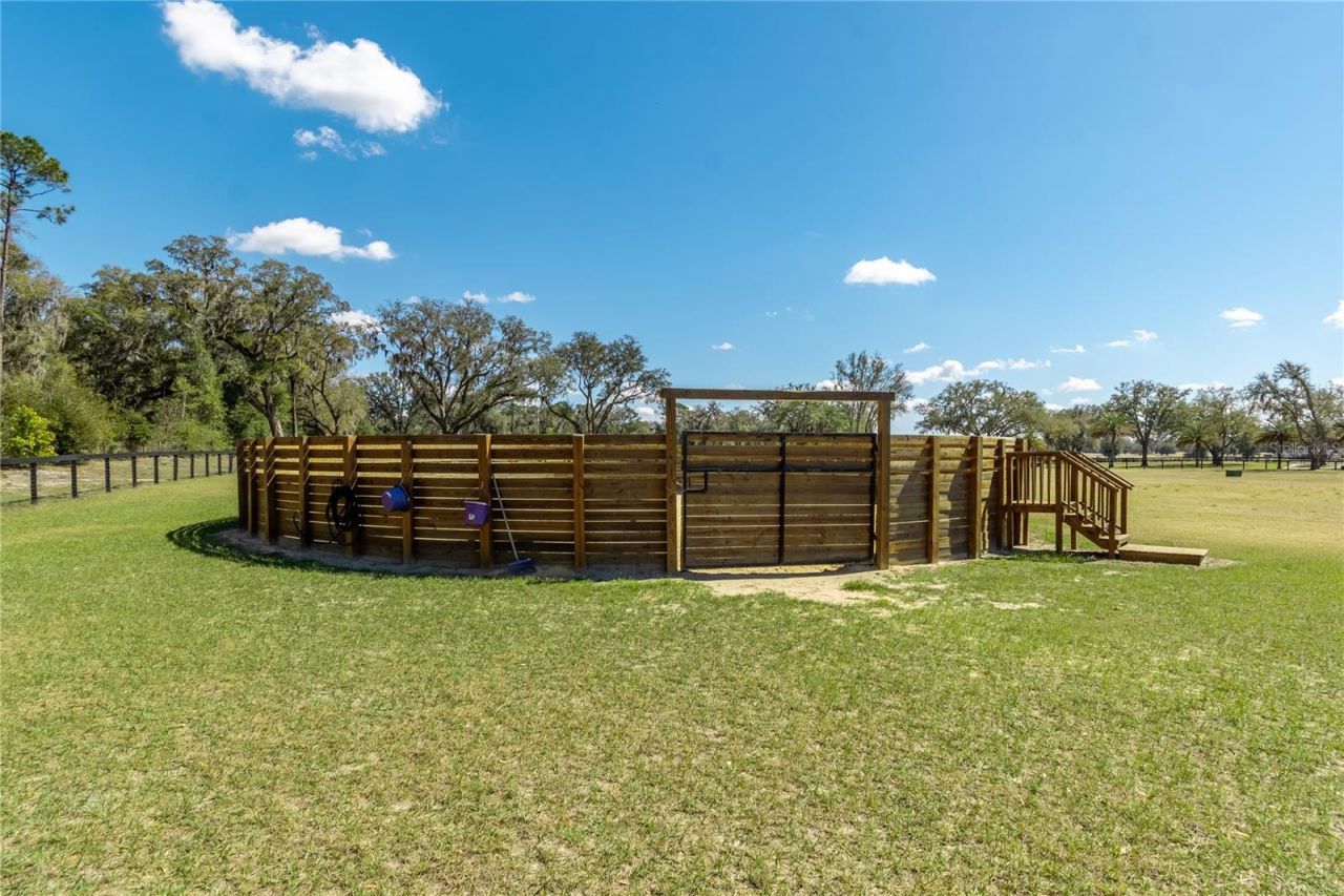 4700 NW 157th Court, Morriston, FL 32668 Photo