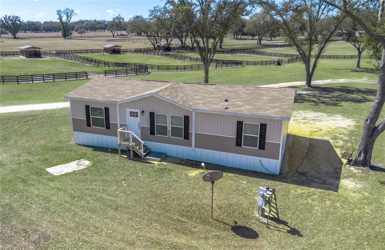 4700 NW 157th Court, Morriston, FL 32668 Photo