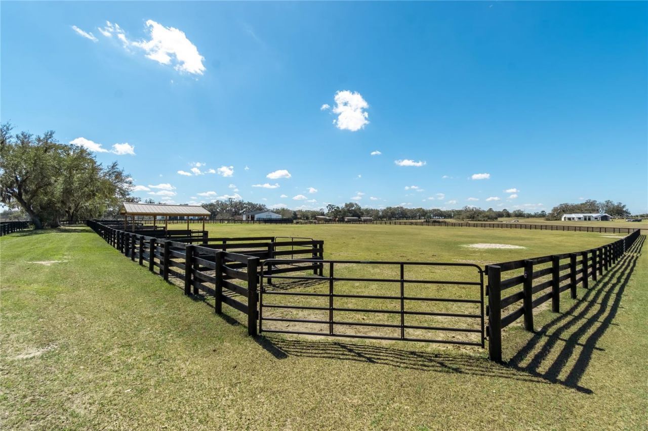 4700 NW 157th Court, Morriston, FL 32668 Photo