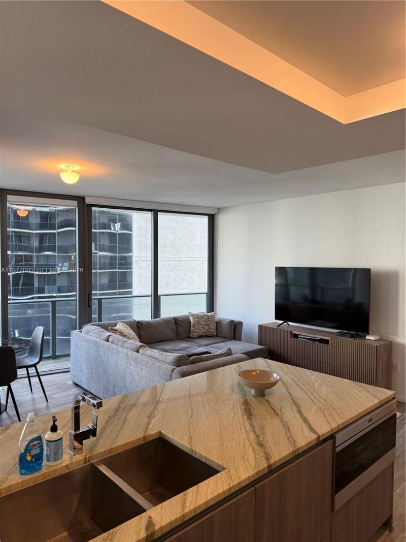 801 S Miami Ave , Unit 1705, Miami, FL 33131 Photo