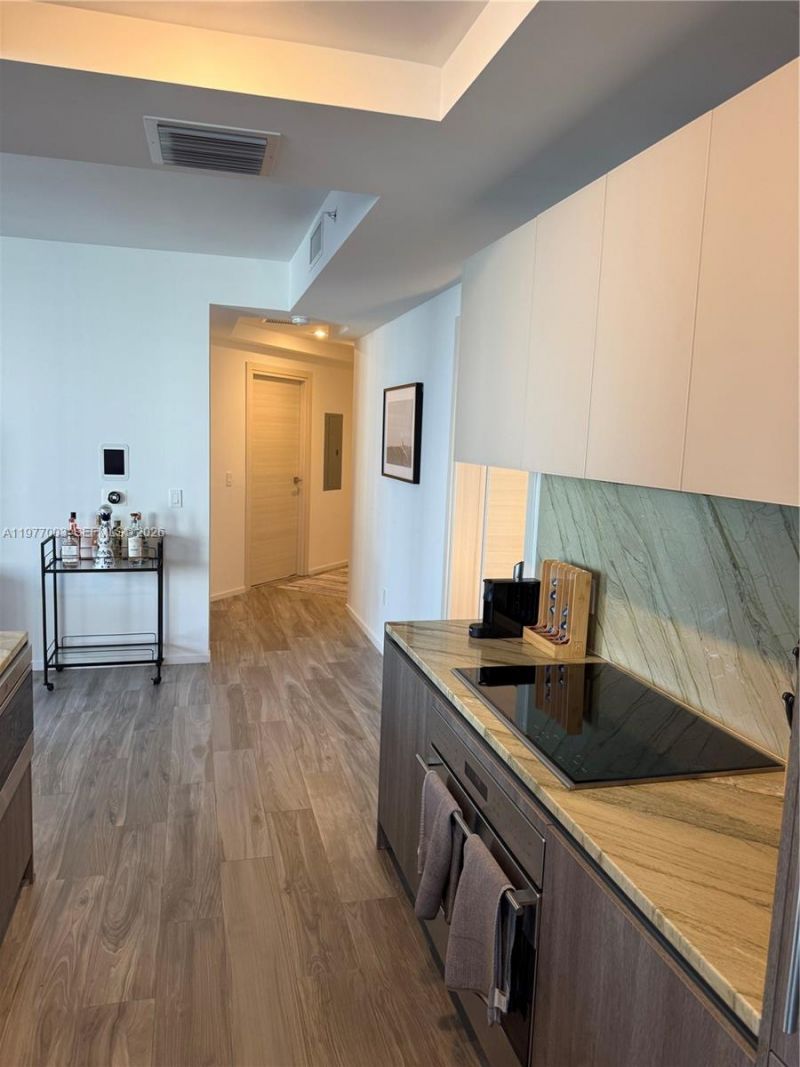 801 S Miami Ave , Unit 1705, Miami, FL 33131 Photo