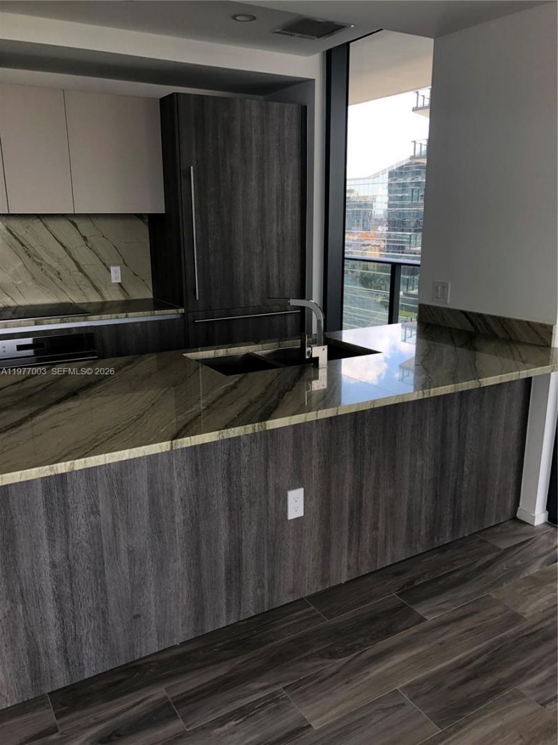 801 S Miami Ave , Unit 1705, Miami, FL 33131 Photo