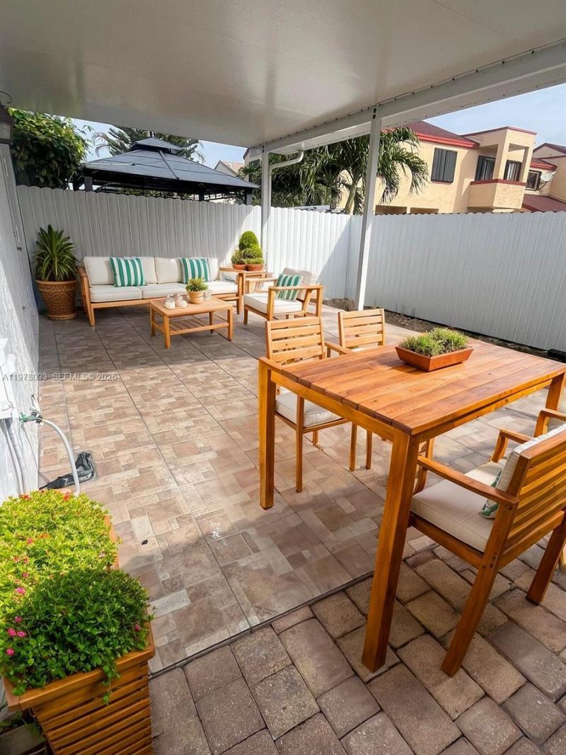 5249 W 24th Ct , Unit 5249, Hialeah, FL 33016 Photo