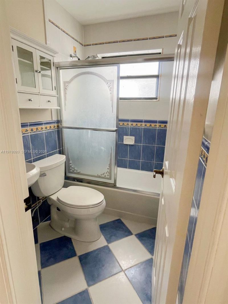 5249 W 24th Ct , Unit 5249, Hialeah, FL 33016 Photo