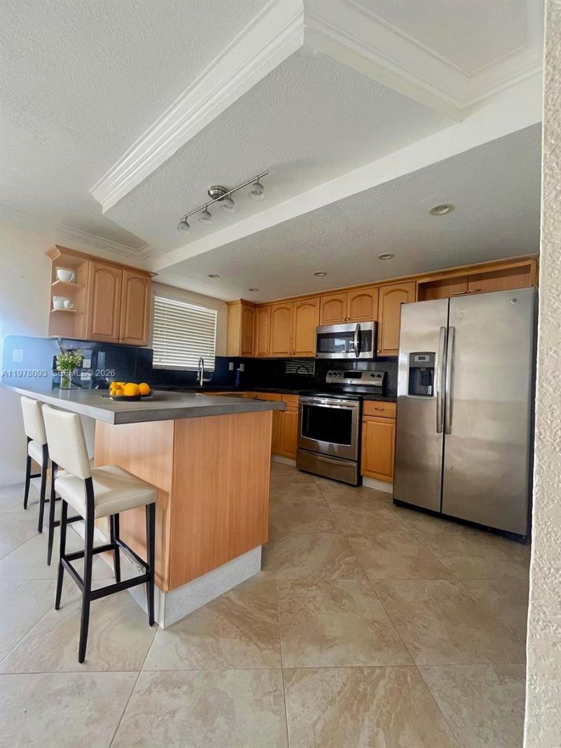 5249 W 24th Ct , Unit 5249, Hialeah, FL 33016 Photo