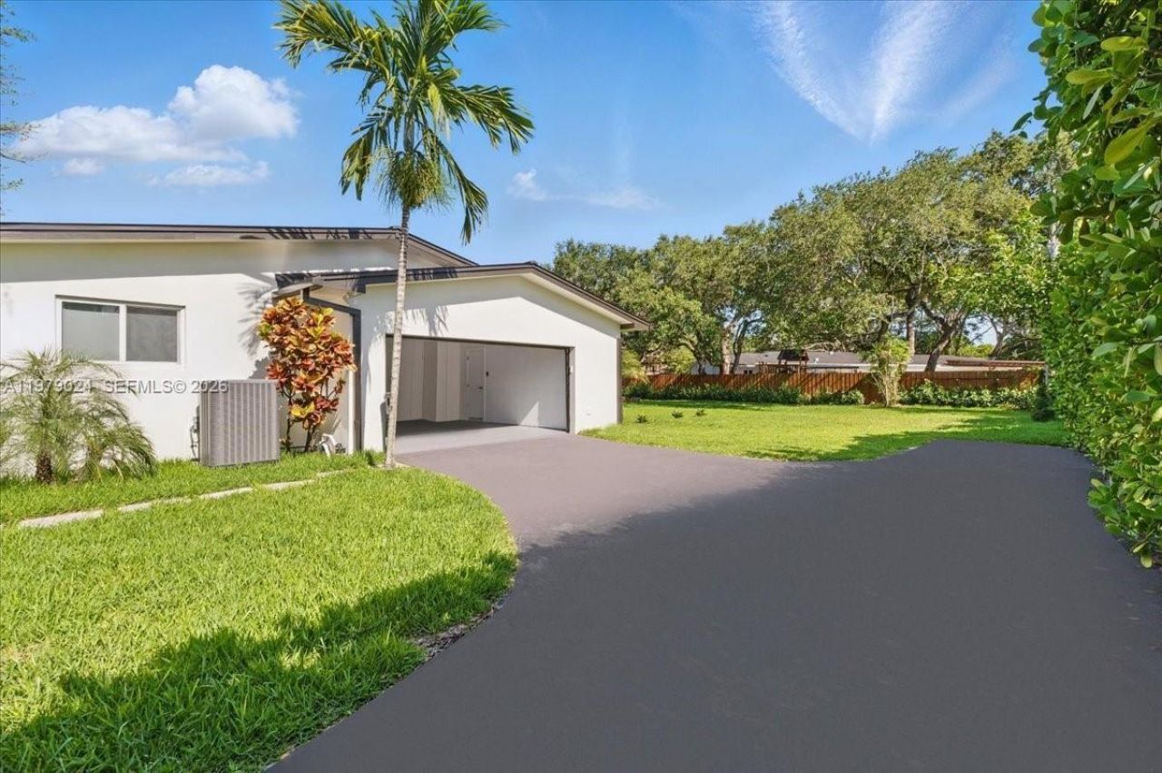 7860 SW 158th Ter, Palmetto Bay, FL 33157 Photo