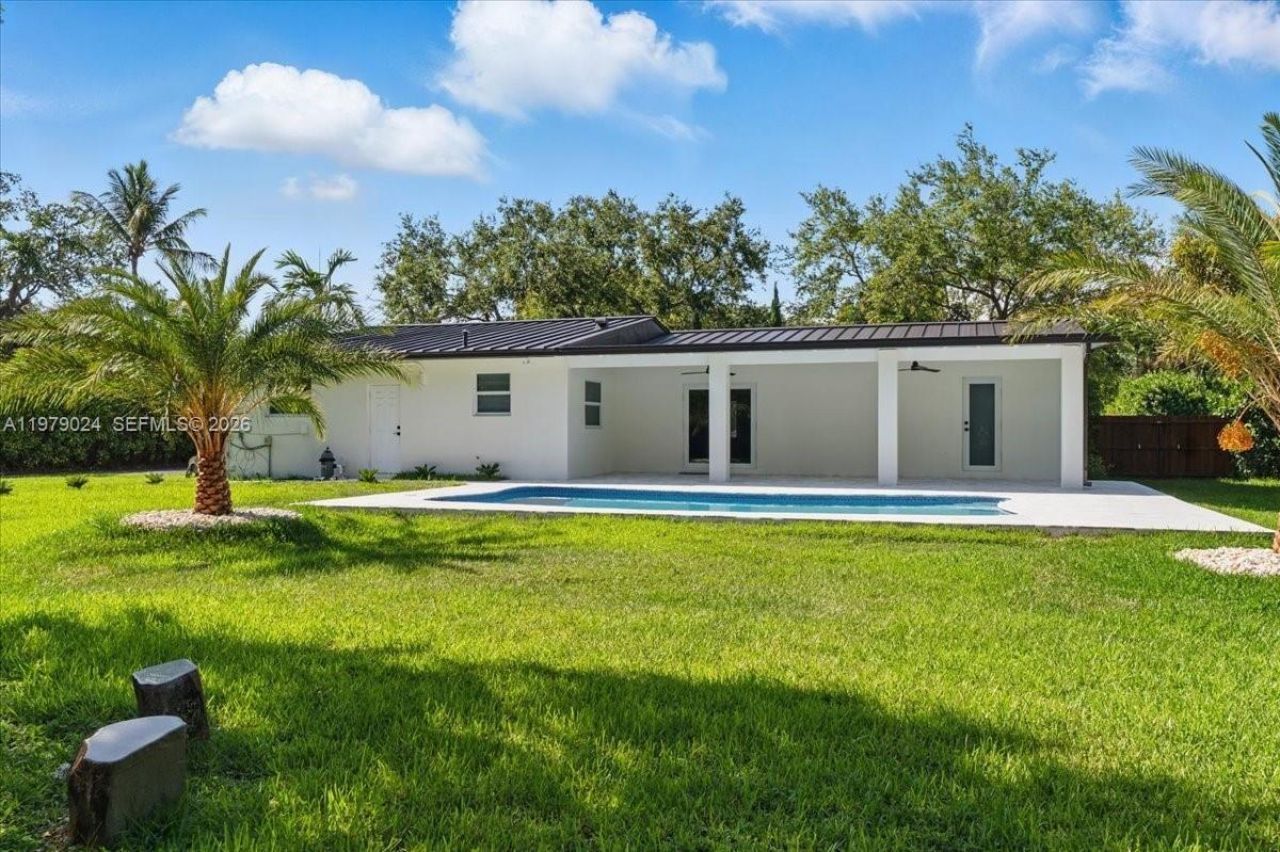 7860 SW 158th Ter, Palmetto Bay, FL 33157 Photo