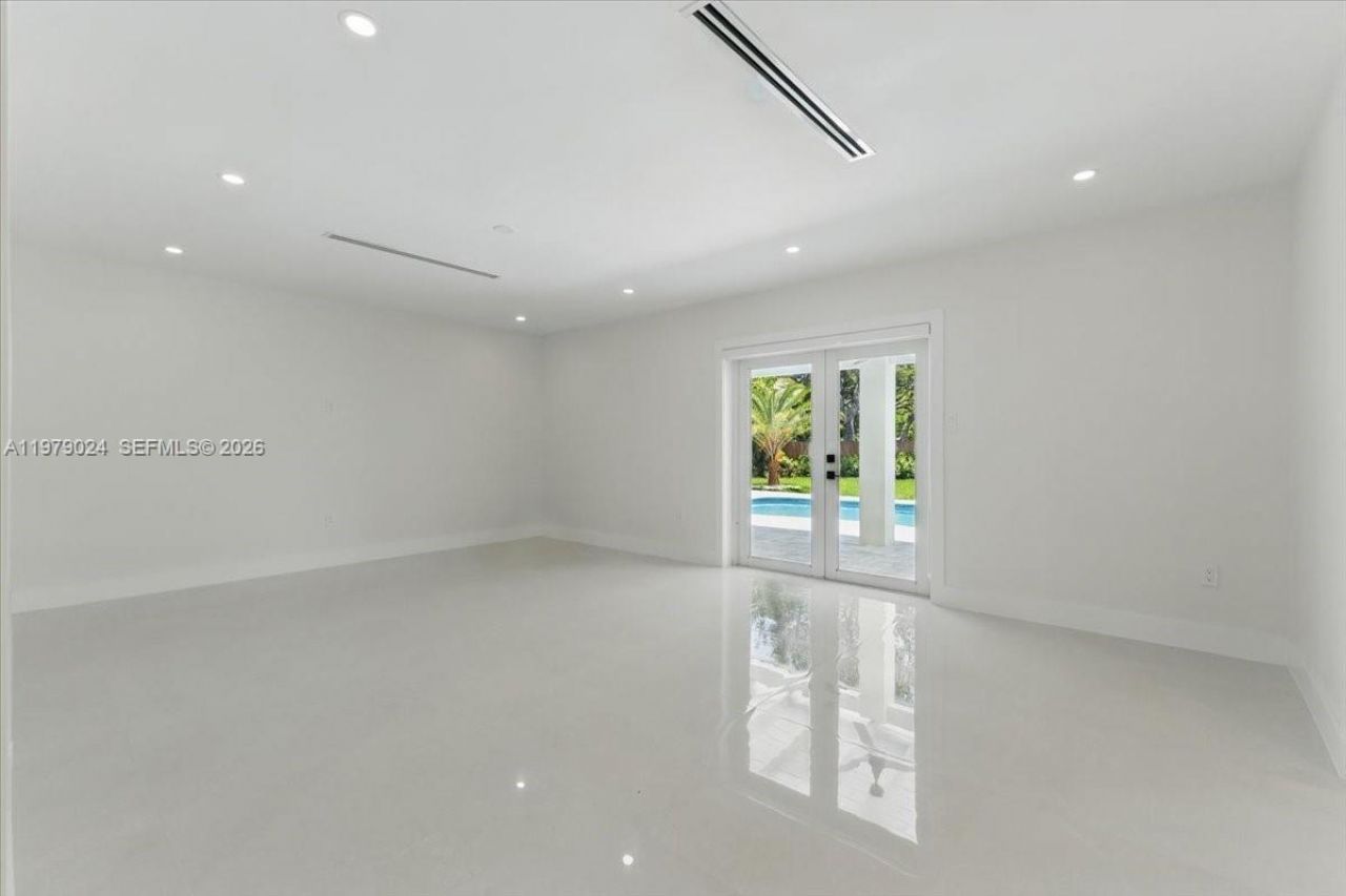 7860 SW 158th Ter, Palmetto Bay, FL 33157 Photo
