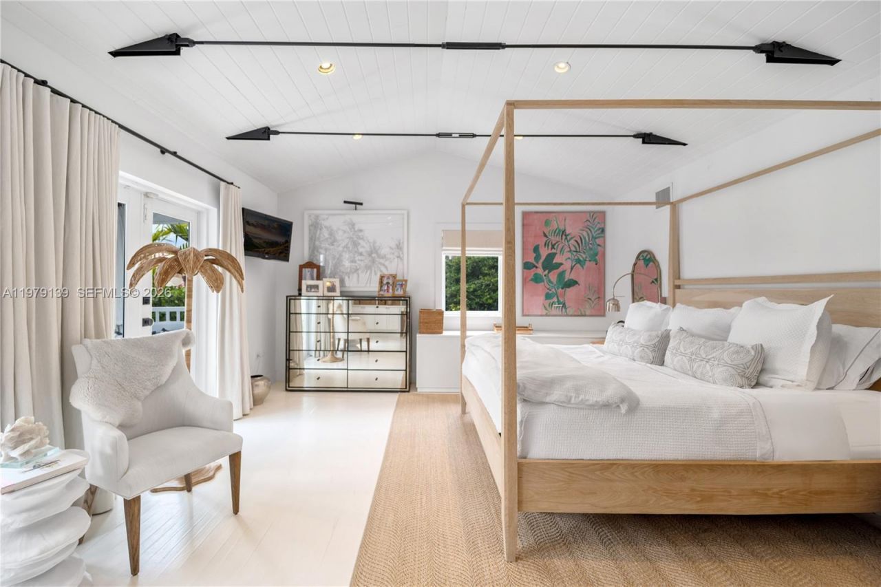 536 Jeronimo Dr , Coral Gables, FL 33146 Photo