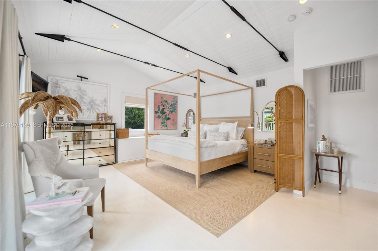 536 Jeronimo Dr , Coral Gables, FL 33146 Photo