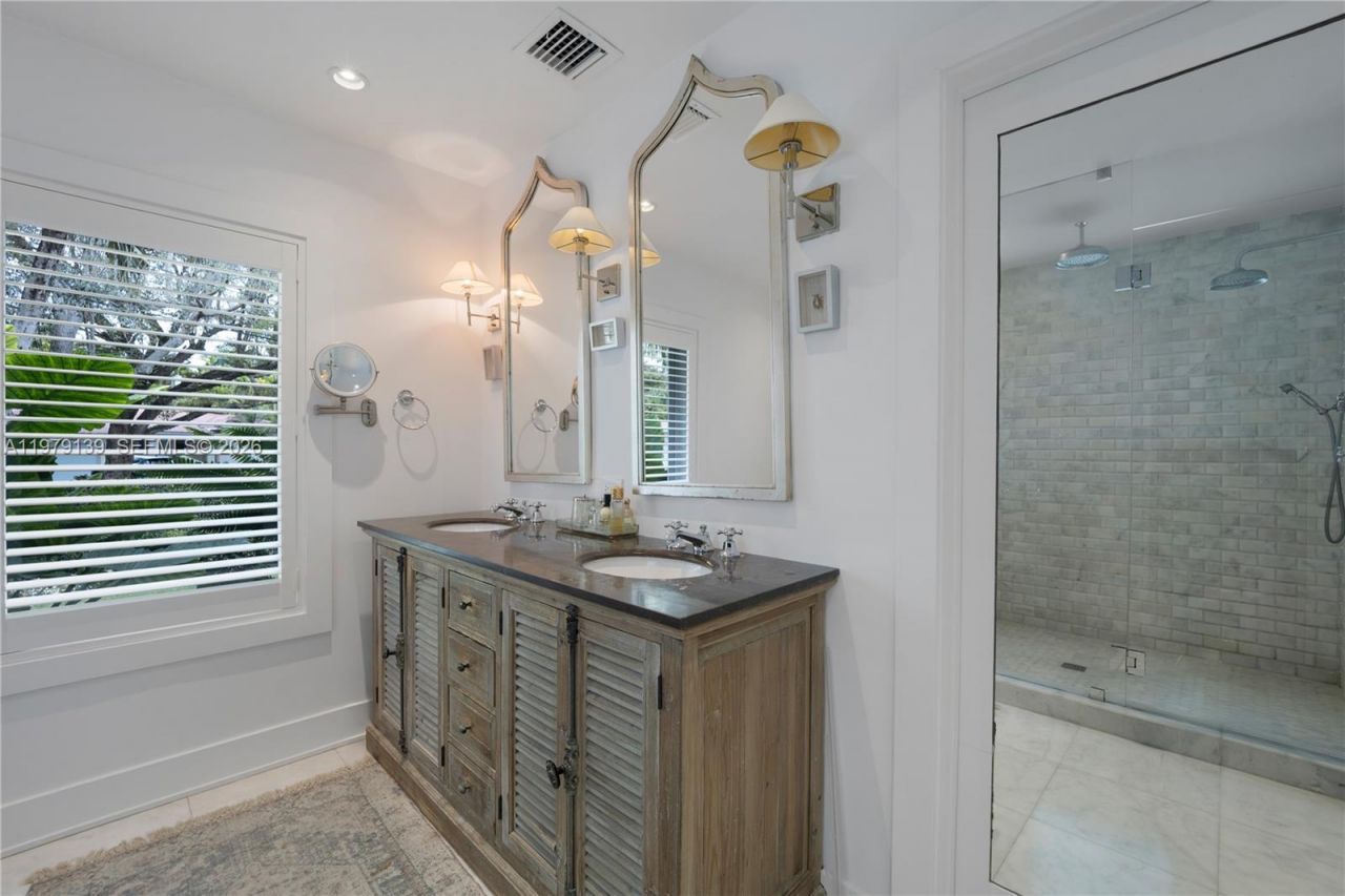 536 Jeronimo Dr , Coral Gables, FL 33146 Photo