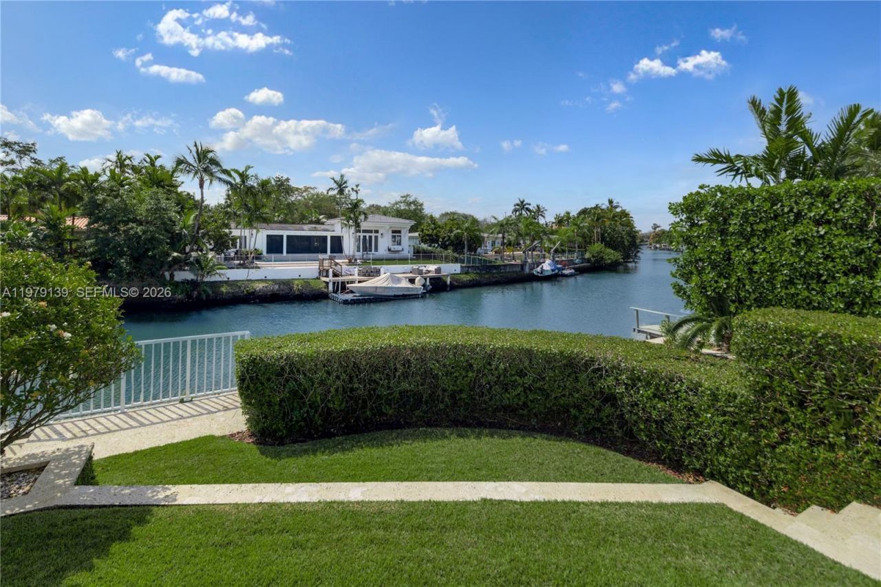 536 Jeronimo Dr , Coral Gables, FL 33146 Photo