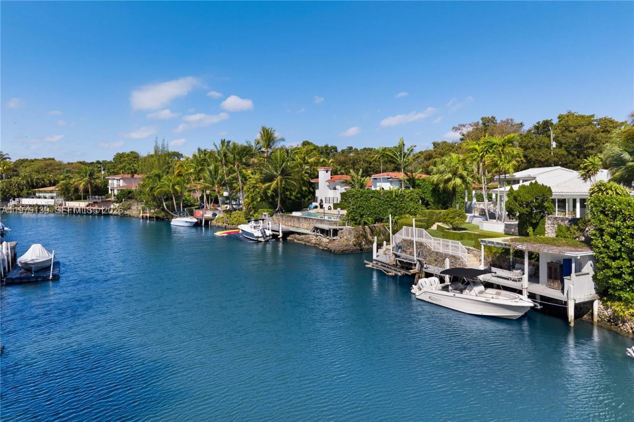 536 Jeronimo Dr , Coral Gables, FL 33146 Photo