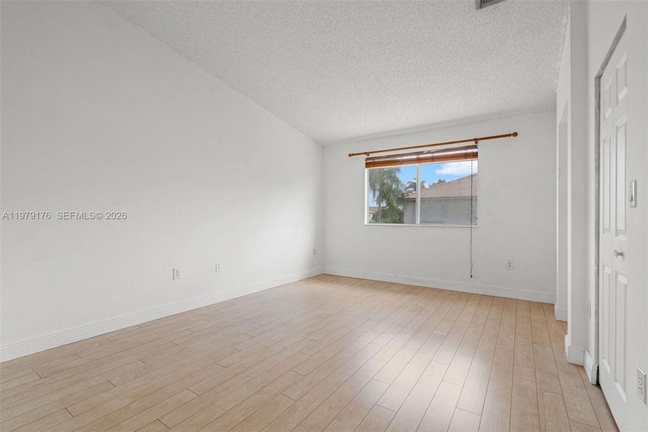 7413 SW 162nd Path , Miami, FL 33193 Photo