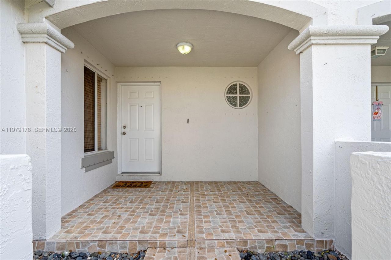 7413 SW 162nd Path , Miami, FL 33193 Photo