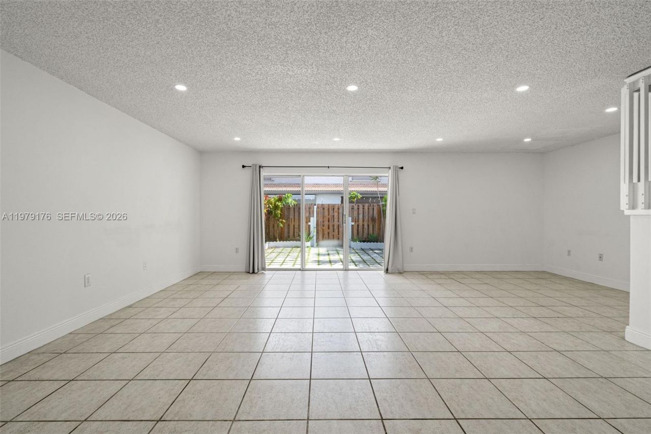 7413 SW 162nd Path , Miami, FL 33193 Photo