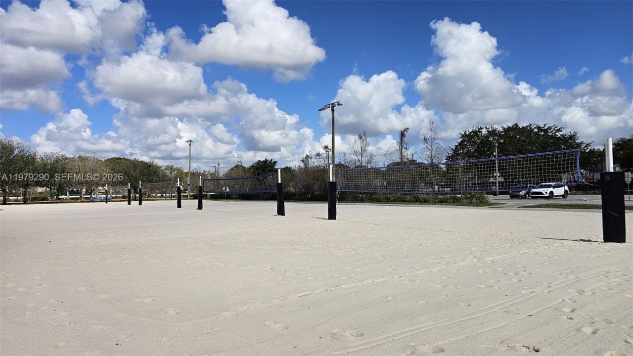 8019 NW 100th Dr, Tamarac, FL 33321 Photo