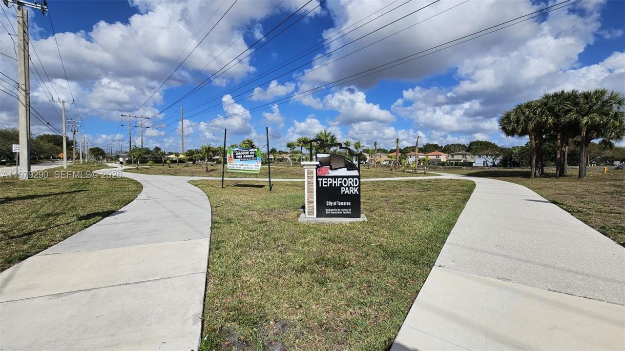 8019 NW 100th Dr, Tamarac, FL 33321 Photo