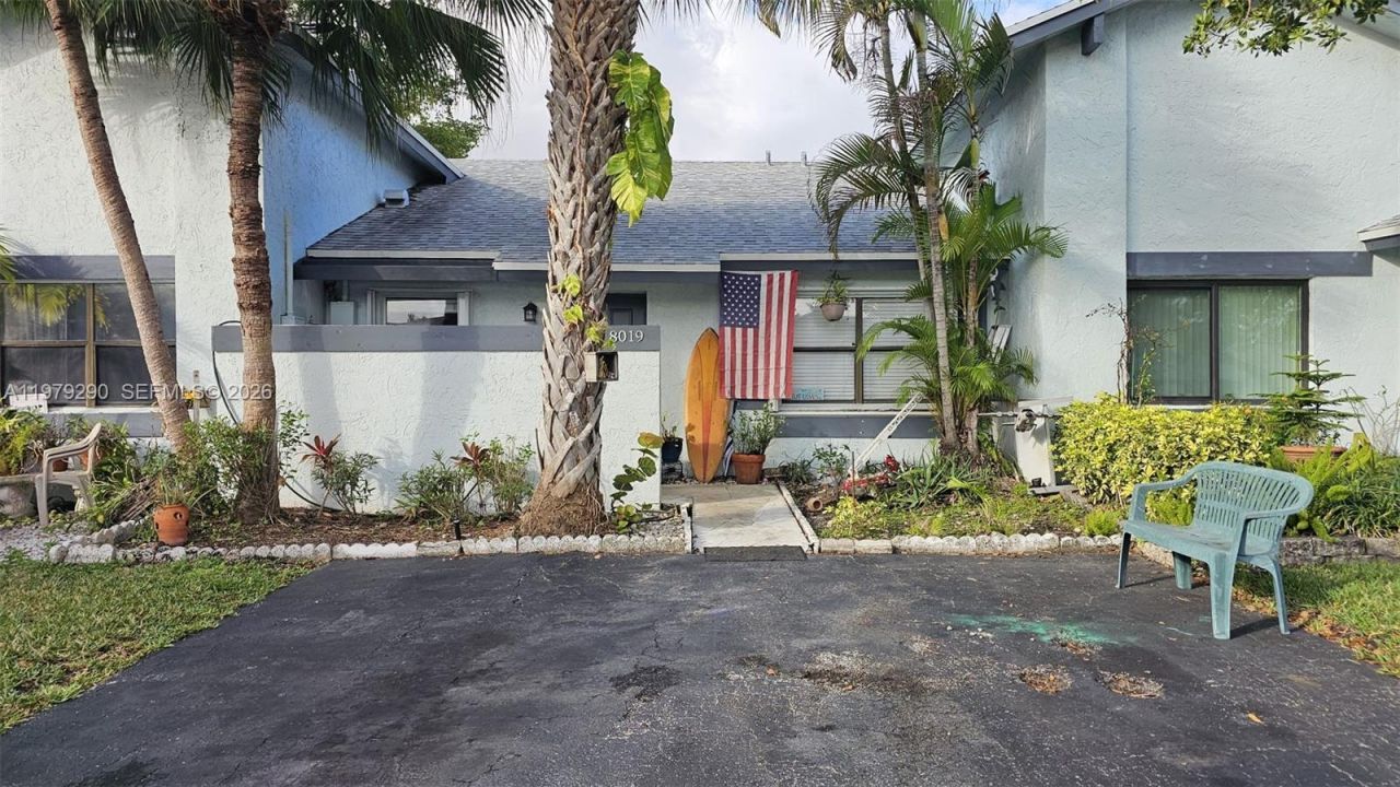 8019 NW 100th Dr, Tamarac, FL 33321 Photo