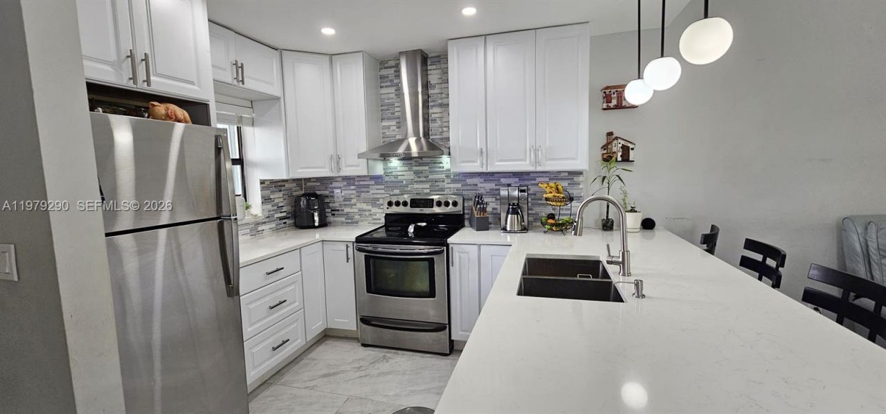 8019 NW 100th Dr, Tamarac, FL 33321 Photo