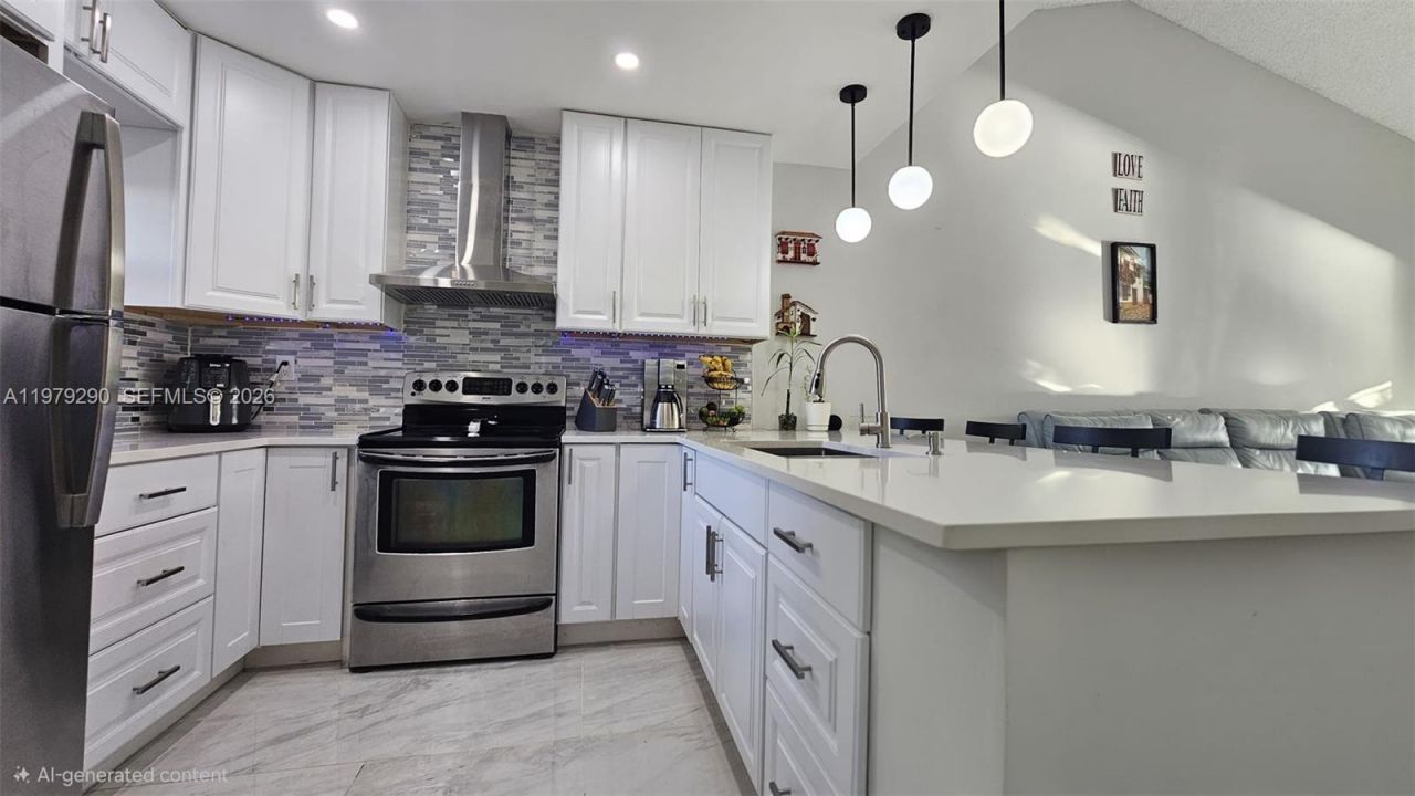 8019 NW 100th Dr, Tamarac, FL 33321 Photo