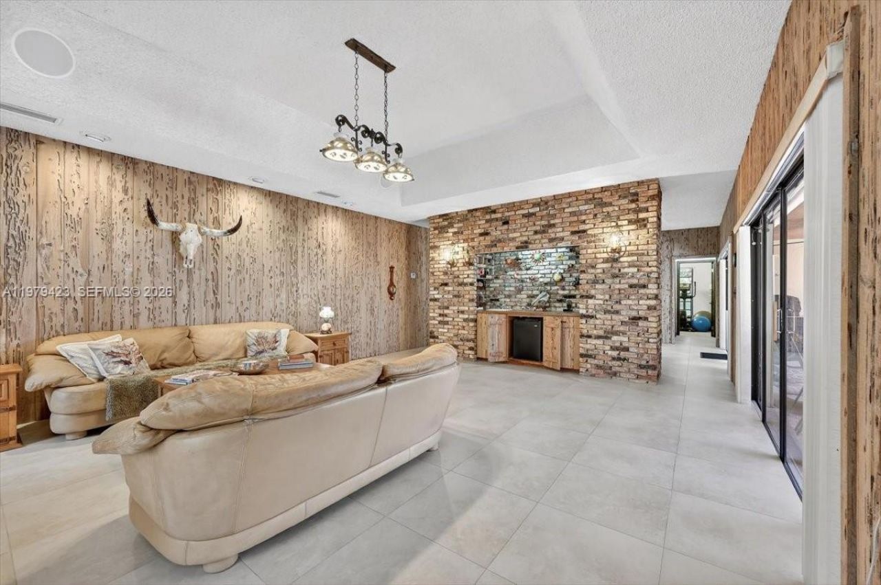 8261 SW 186th St, Cutler Bay, FL 33157 Photo