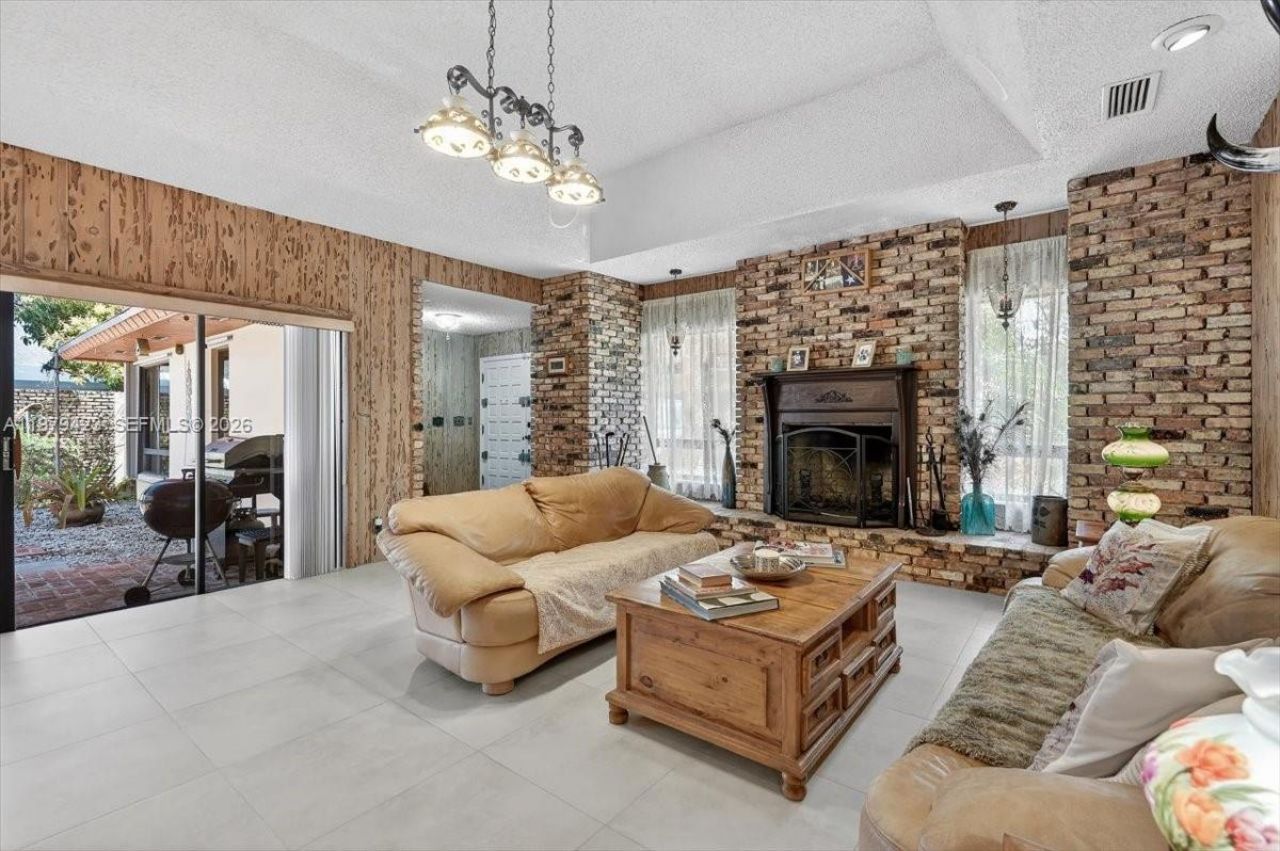 8261 SW 186th St, Cutler Bay, FL 33157 Photo