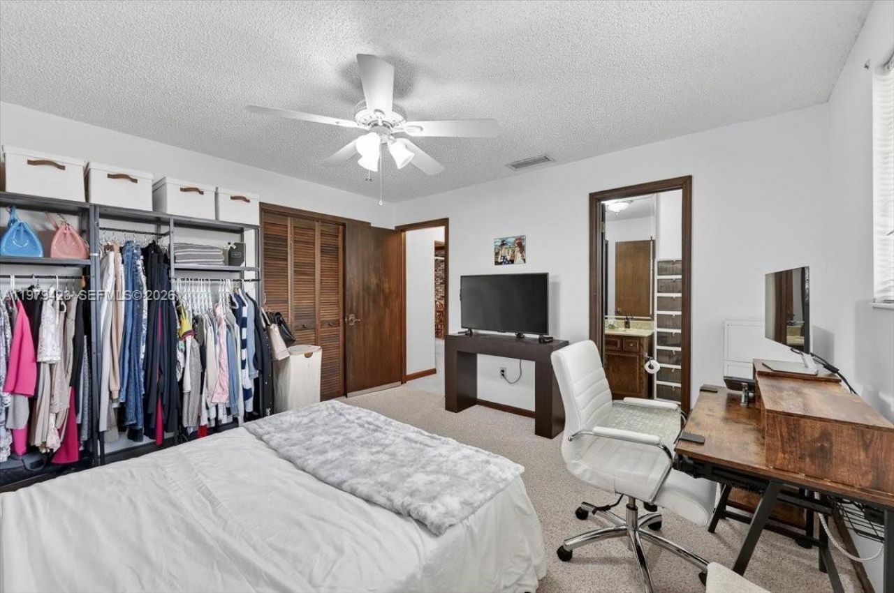 8261 SW 186th St, Cutler Bay, FL 33157 Photo