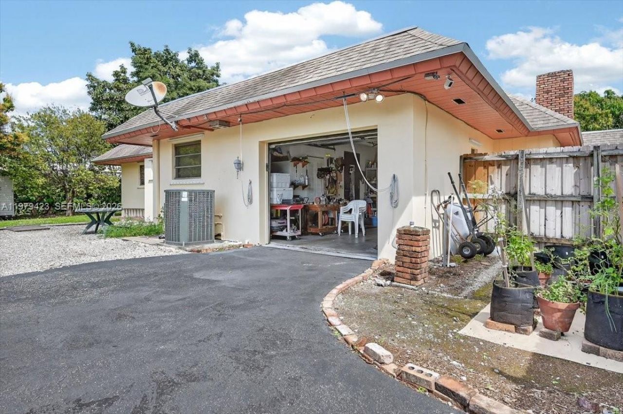 8261 SW 186th St, Cutler Bay, FL 33157 Photo