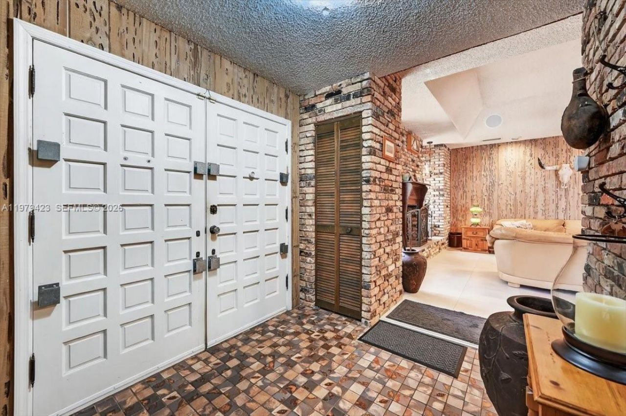 8261 SW 186th St, Cutler Bay, FL 33157 Photo