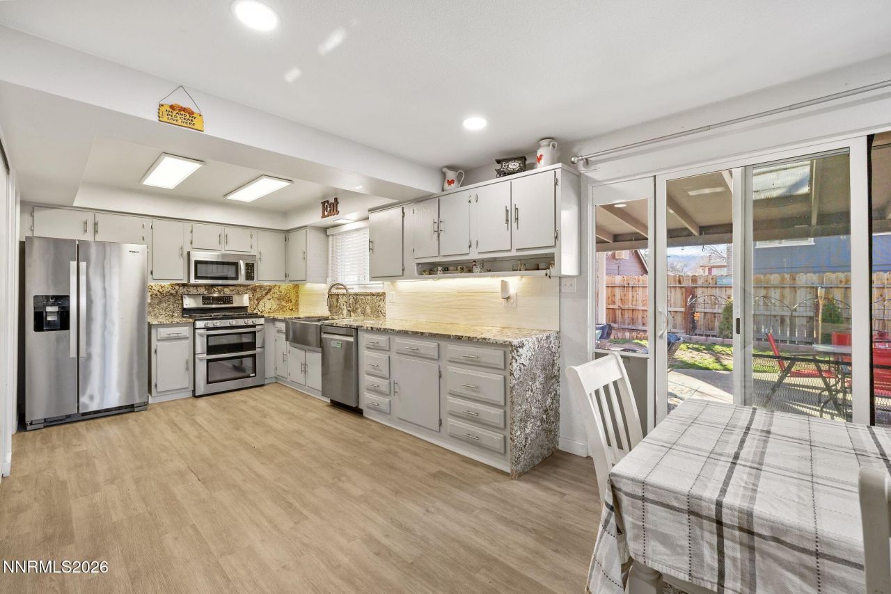 7275 Offenhauser Drive, Reno, NV 89511 Photo