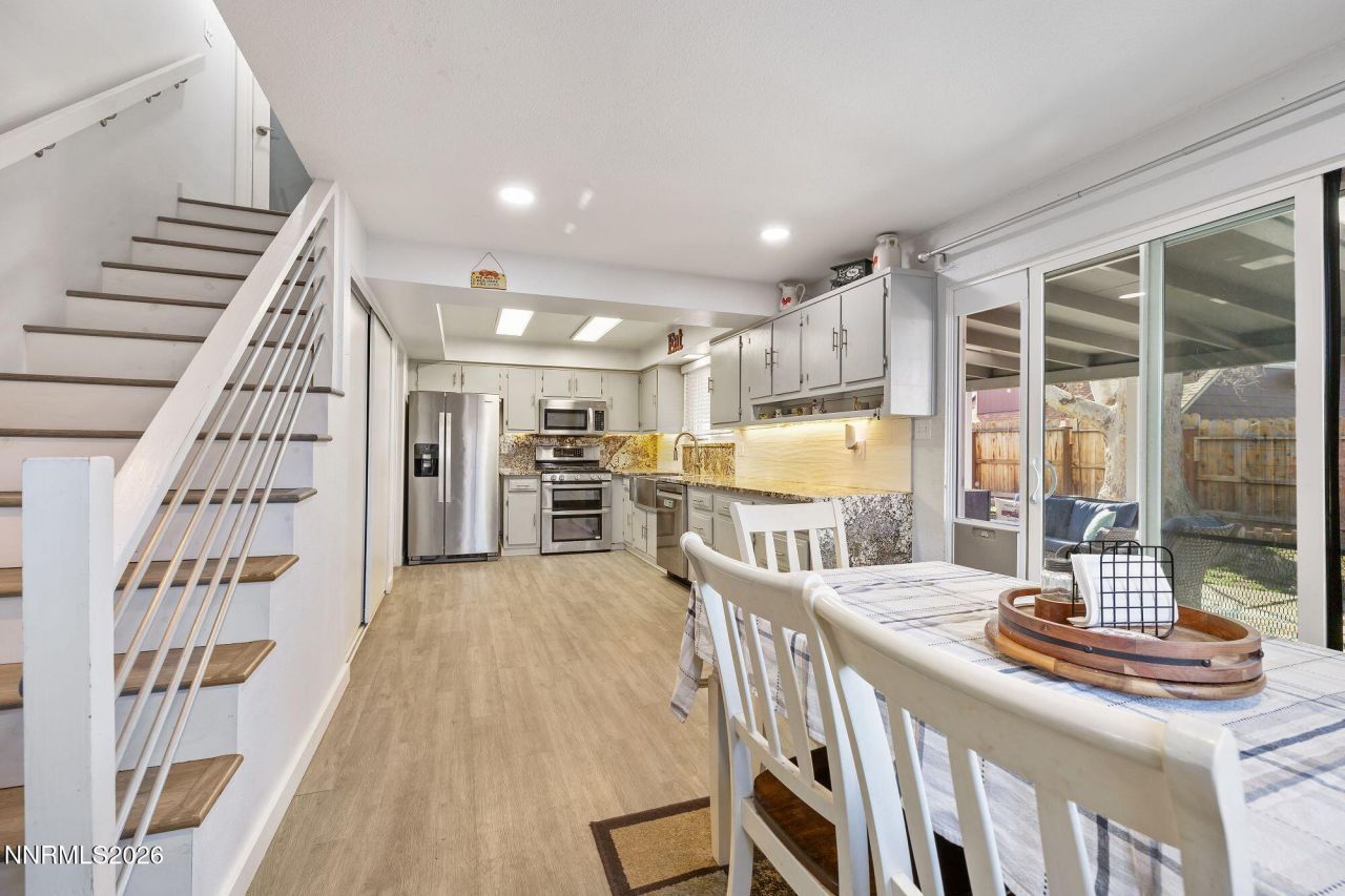 7275 Offenhauser Drive, Reno, NV 89511 Photo