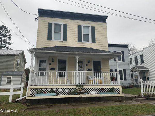 9 James Street, Unit apt 2, Saratoga Springs, NY 12866