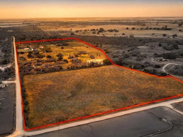 360 CR 632 , Hamilton, TX 76531