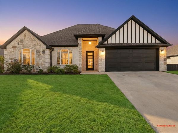 1006 Windy Ridge Drive , Longview, TX 75604