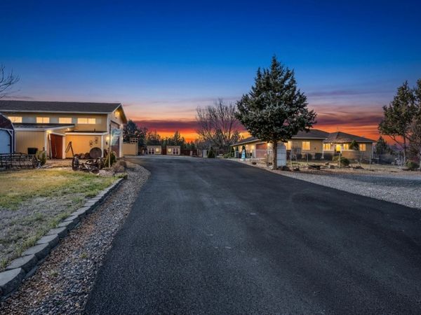 14300 SW Chickadee Road, Terrebonne, OR 97760