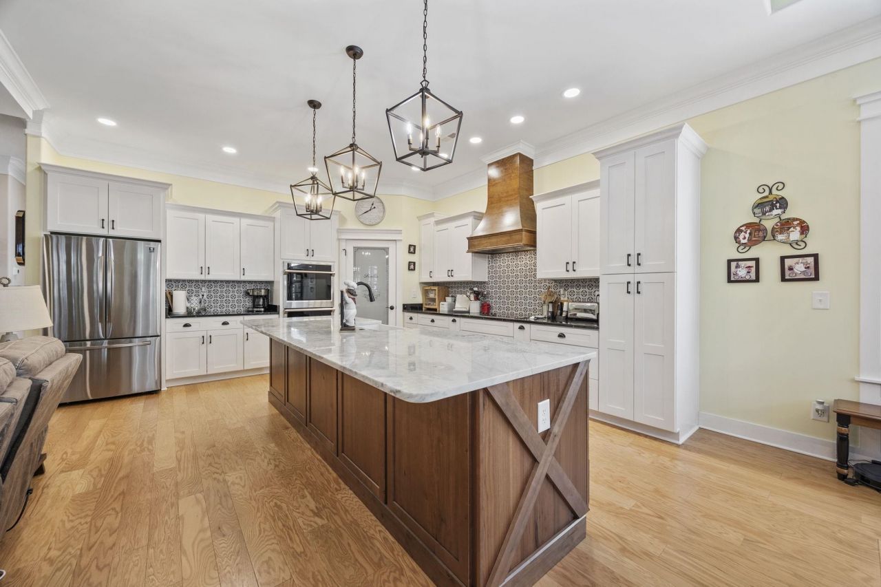 451 Seabury Ln. Photo 13