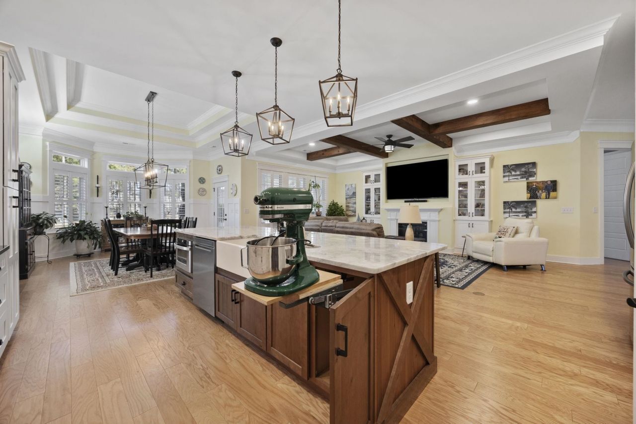 451 Seabury Ln. Photo 15